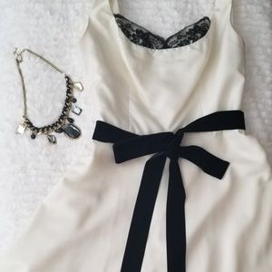 JESSICA Howard  beige sleeveless dress